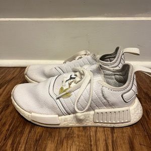 White Adidas NMDs